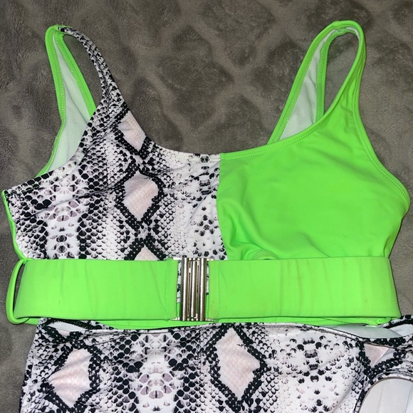 SHEIN swimsuit - Picture 3 of 5